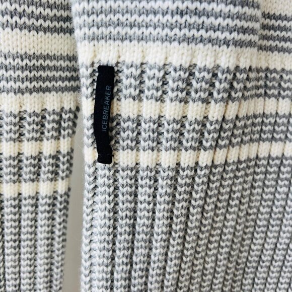Icebreaker Merino wool turtle neck sweater, Gray/white, Size M D28 - Picture 6 of 13